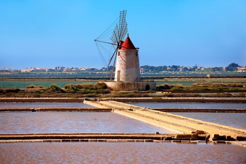 Saline Ettore Infersa windmill