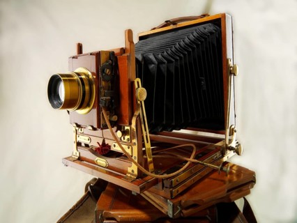 Thornton Pickard Half Plate wooden view camera with film slides