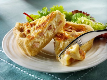 Quiche Lorraine slices