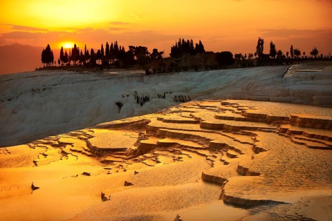 Pamukkale travetine terrace