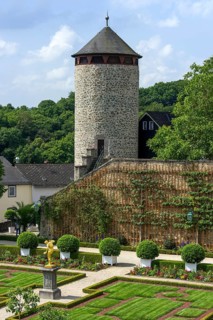 Baroque castle gardens with fruit trellises