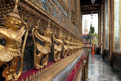 Garuda with Nagas
