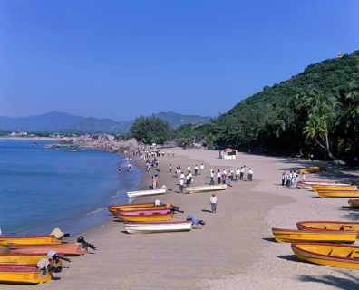Boats on the Chinese Sea at Tianya Haijiao