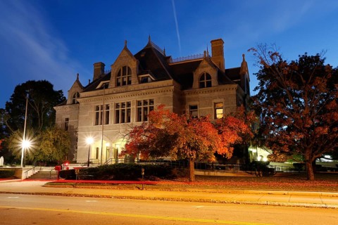 Building in the government district