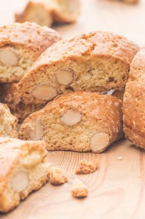 Italian cantuccini
