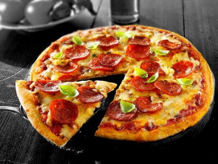 Italian pepperoni pizza