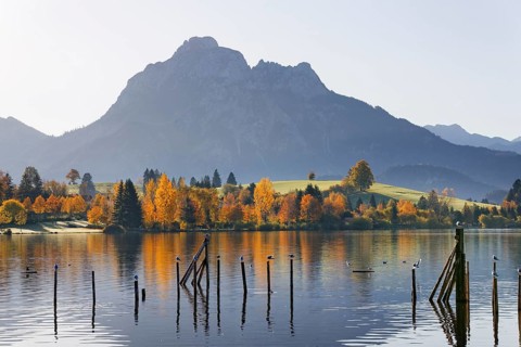Hopfensee lake against Saeuling mountain