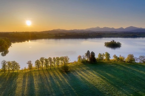 Sunrise at Lake Staffelsee near Uffing at Staffelsee