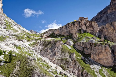 Hiker climbing Kesselkogel mountain