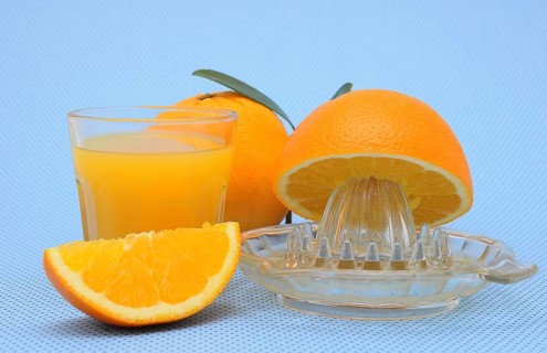 Orange juicer made of glass