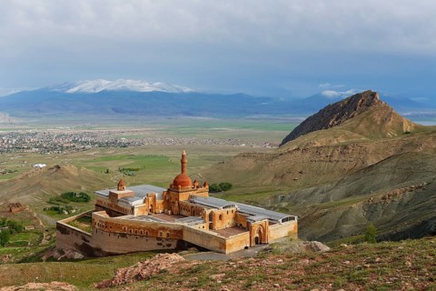 Ishak Pasha Palace