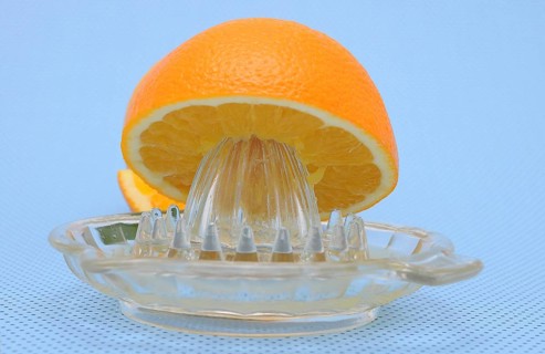 Orange juicer made of glass