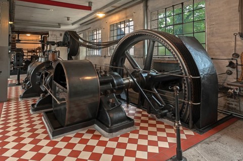 Steam engine
