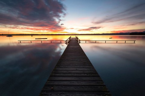 Early morning at Lake Starnberg in autumn