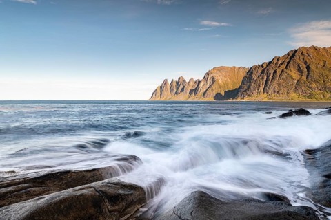 Mountain peaks at Tungeneset