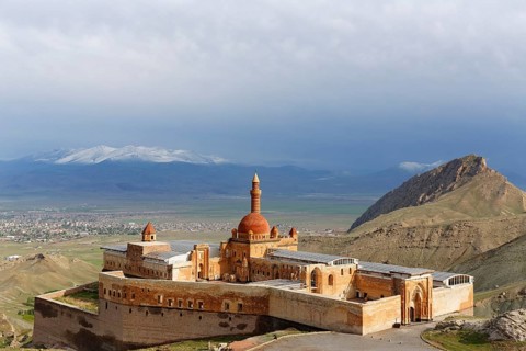 Ishak Pasha Palace