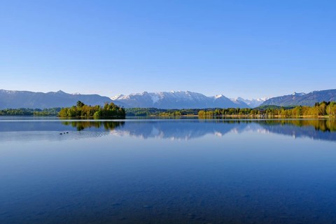 Lake Staffelsee with Muhlworth island
