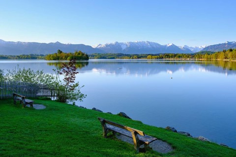 Benches on the lake shore of Lake Staffelsee