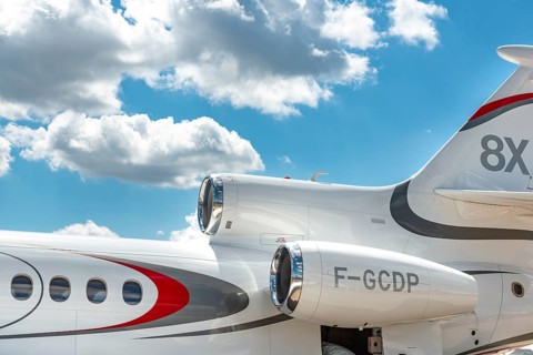 Turbines on the fuselage of a business jet