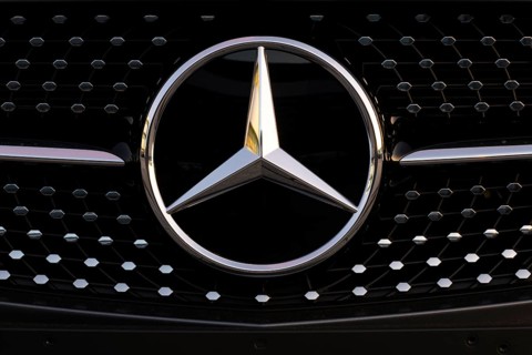 Mercedes Benz logo