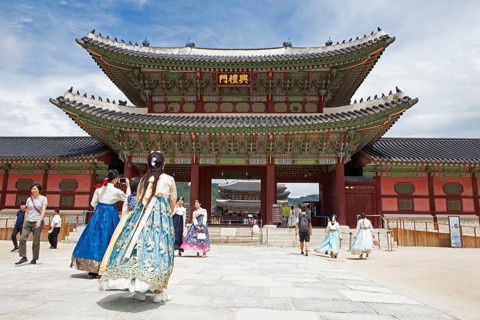Visitors in traditional dress in the Royal Palace Gyeongbokgung