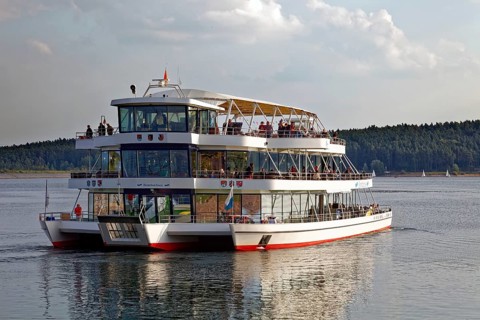 Passenger ship