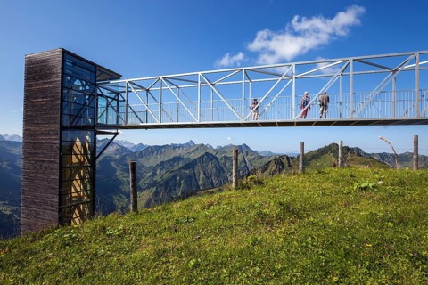 Glass panorama lift at the Walmendingerhornbahn mountain station
