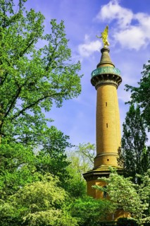 Hakenberg Victory Column