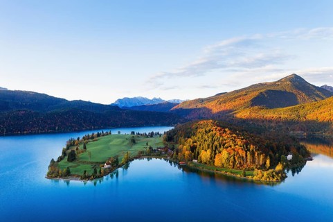 Lake Walchensee with peninsula Zwergern in the morning light