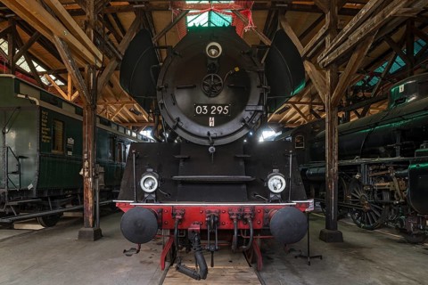 Express steam locomotive 03 295