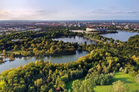 View from Silberbuck hill to Silbersee lake and large and small Dutzendteich pond