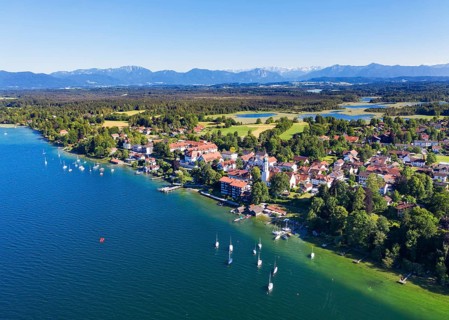 Seeshaupt at Lake Starnberger See with Alpine chain