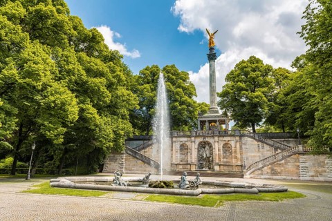 Angel of Peace with fountain at the Maximiliansanlagen