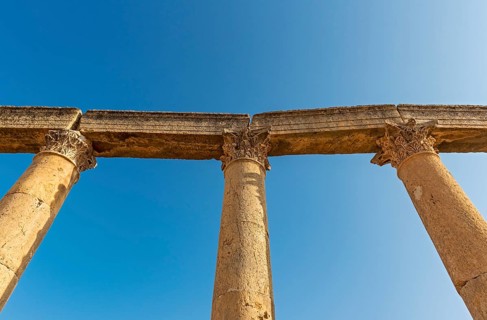 South Decumanus colonnade