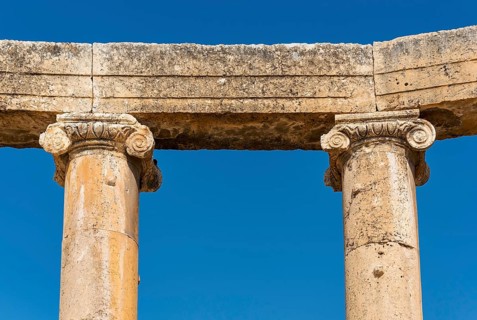 Close-up of Ionic columns and capitals at Oval Plaza