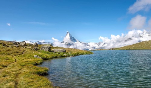 Lake Stellisee and snow-covered Matterhorn