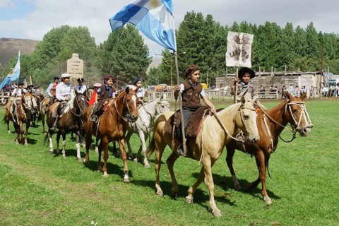 Riding children at the opening