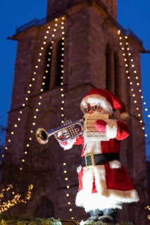 Santa Claus with trumpet