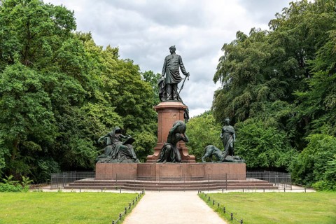 Bismarck National Monument