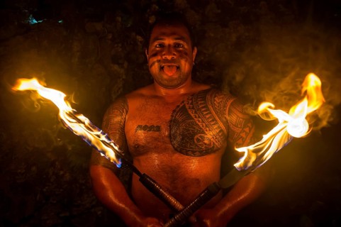 Local fire dancer in the Matavai Resort