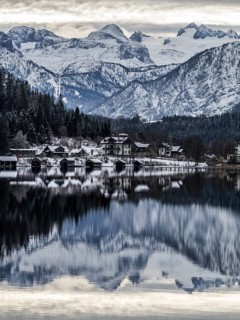 Lake Altaussee and Totes Gebirge in winter