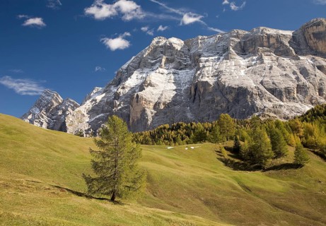 View of the Heiligkreuzkofel from the meadows of the Armentara