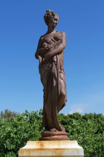 Statue