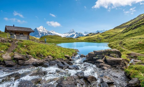 Hut and stream at Bachalpsee