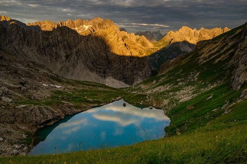 Lake Guffelsee and Lechtal Alps in the morning light Gramais