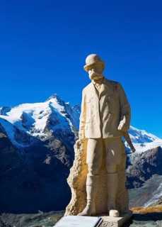 Emperor Franz Josef statue in front of Grossglockener with Pasterze