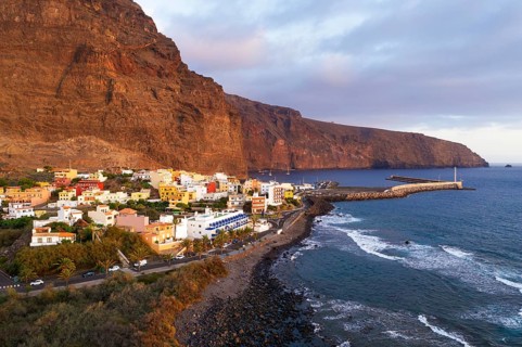 Vueltas with harbour