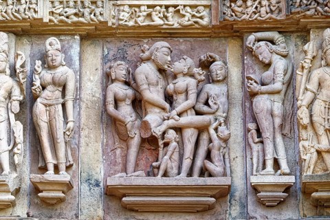 Sculptures on the walls of Lakshmana Temple