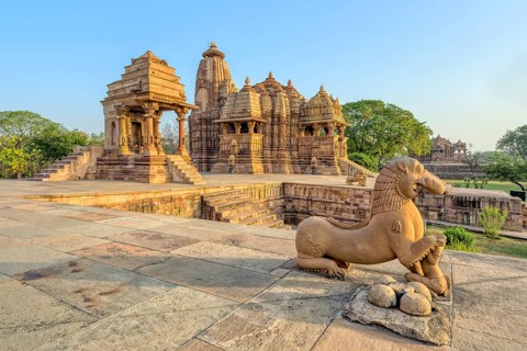 Devi Jagadambika or Jagadambika Temple