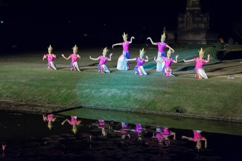 Light show at Wat Sa Sri
